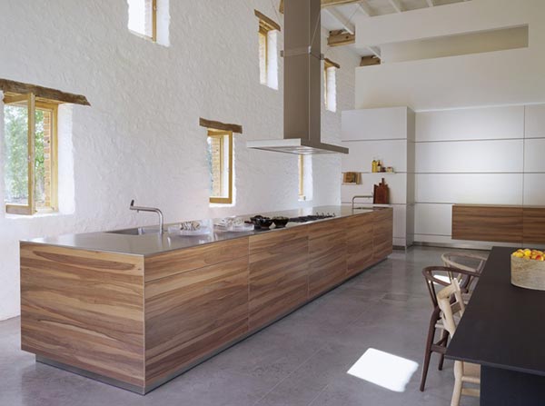 Каким может быть дизайн кухни студии в частном доме