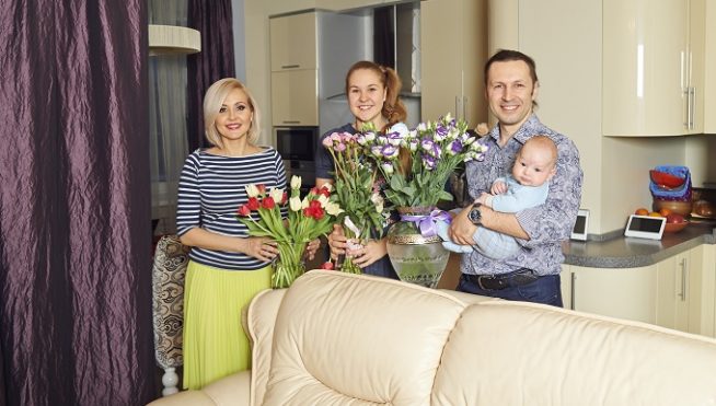Василиса Володина с семьей